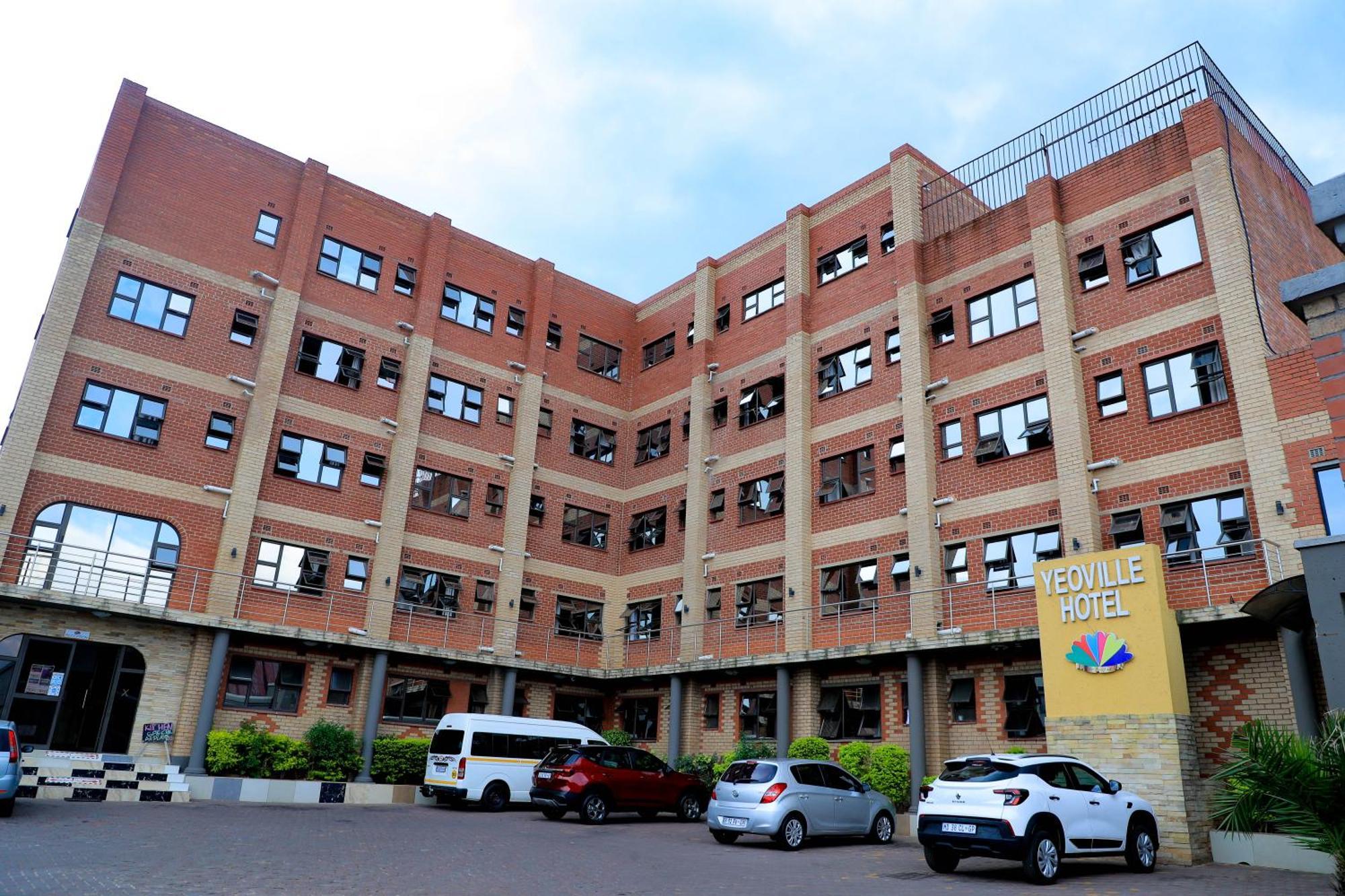 Yeoville Hotel Йоханесбург Екстериор снимка