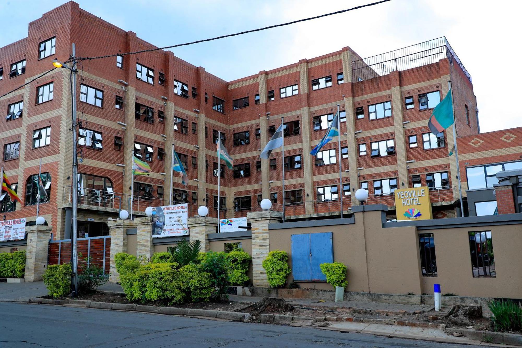 Yeoville Hotel Йоханесбург Екстериор снимка