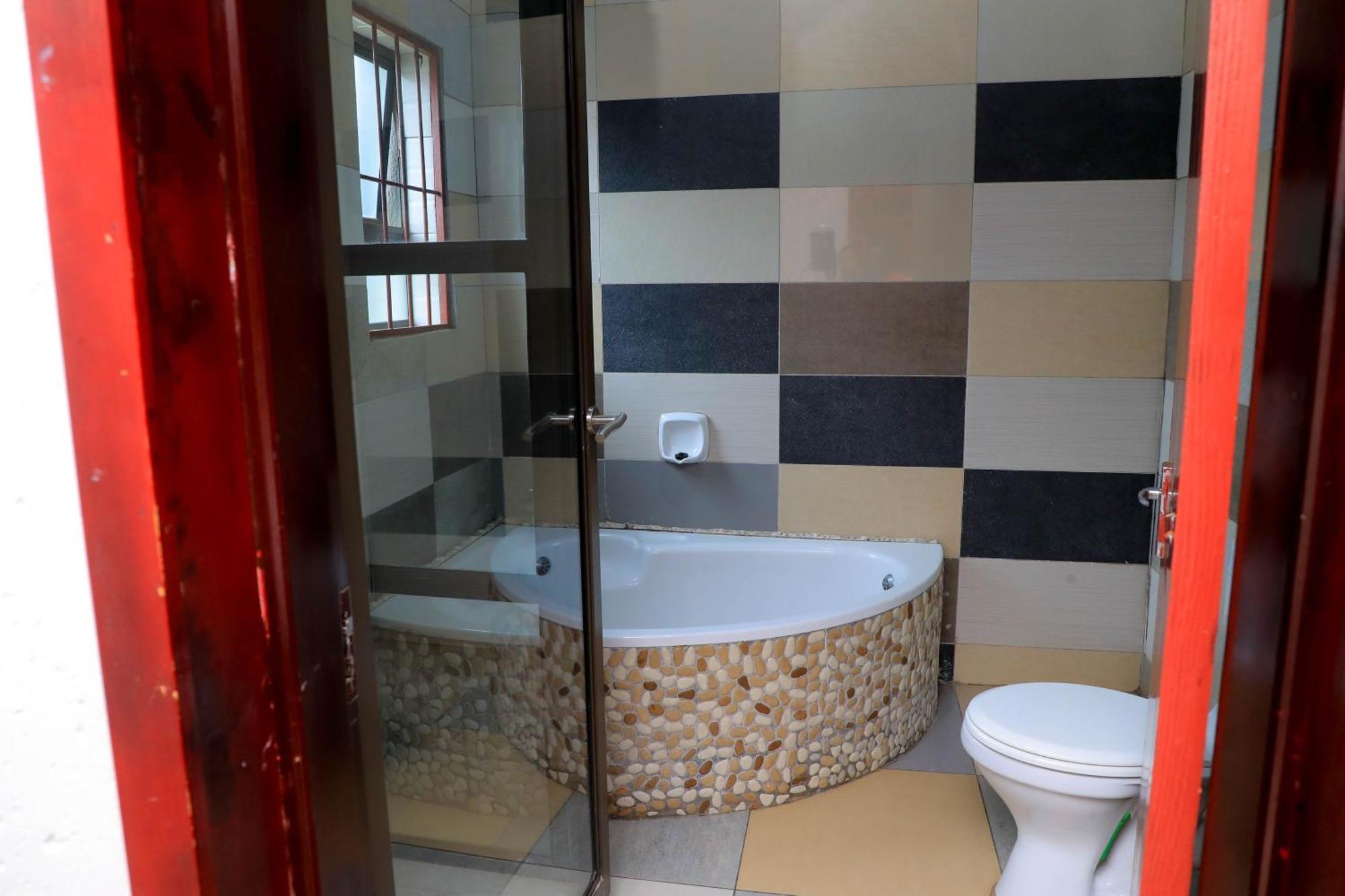 Yeoville Hotel Йоханесбург Екстериор снимка