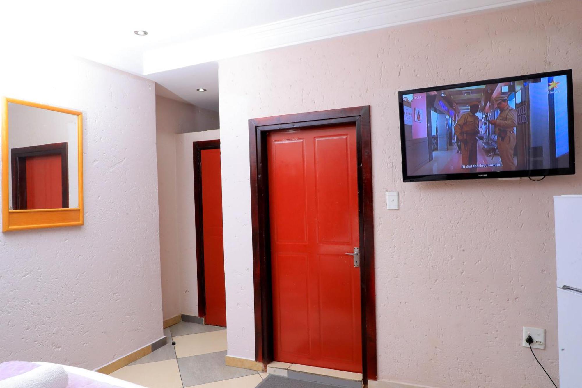 Yeoville Hotel Йоханесбург Екстериор снимка