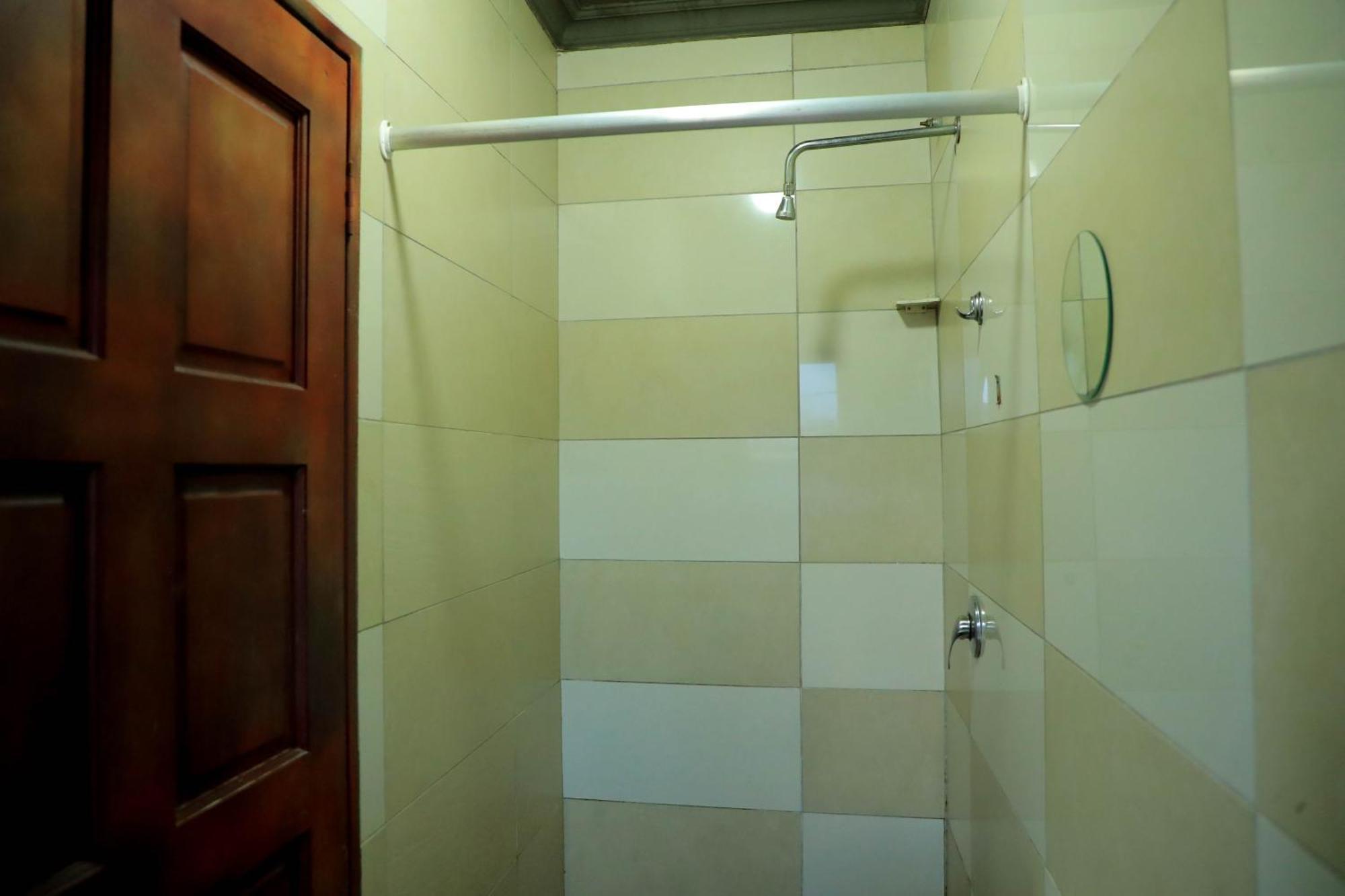 Yeoville Hotel Йоханесбург Екстериор снимка