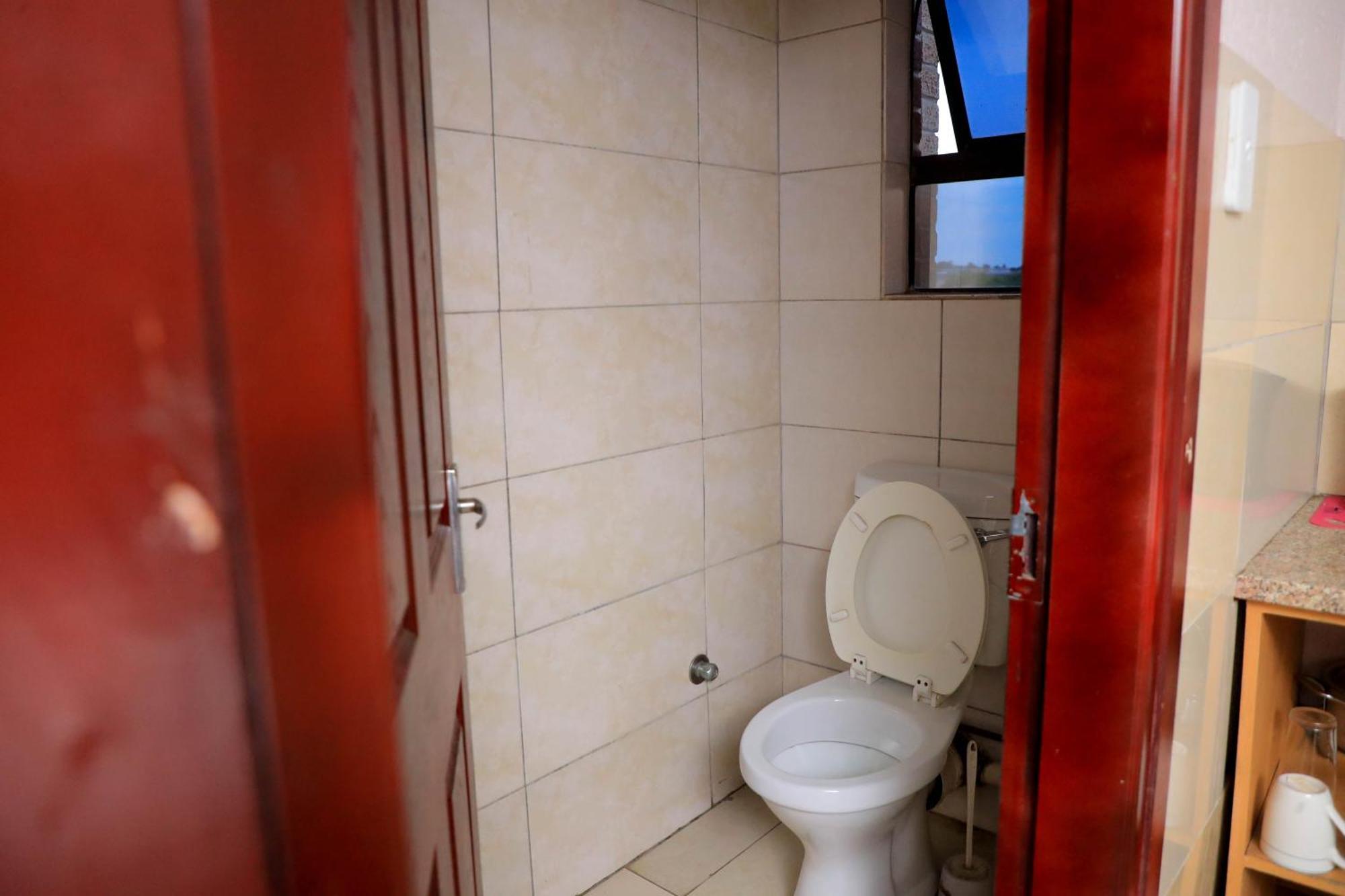 Yeoville Hotel Йоханесбург Екстериор снимка